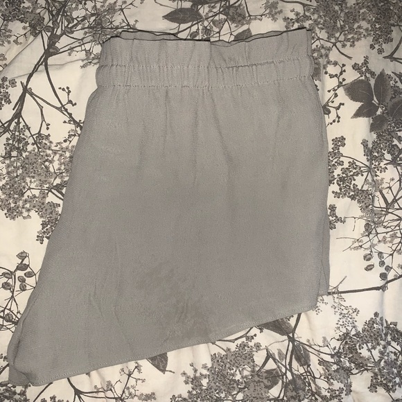 Wilfred Shorts - Picture 3 of 3